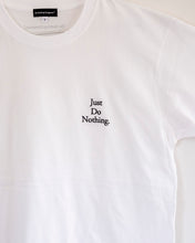 画像をギャラリービューアに読み込む, Tee : Just Do Nothing &#39;25 EMB
